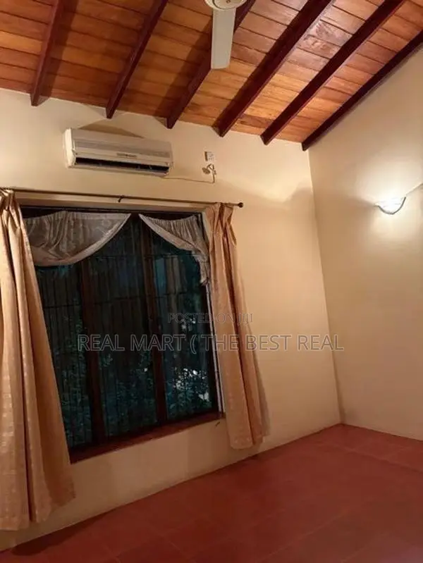 DEHIWALA : 8-AC-BR (24P) SPACIOUS HOUSE FOR RENT