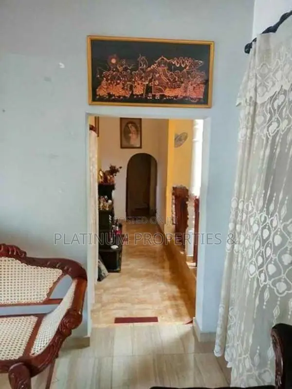 17.75 Perch Land With House For Sale In Kottawa Mount Lavinia Road