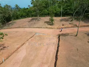 Beach faceing land plot hiriketiya