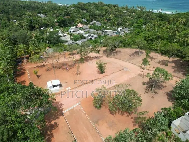 Beach faceing land plot hiriketiya
