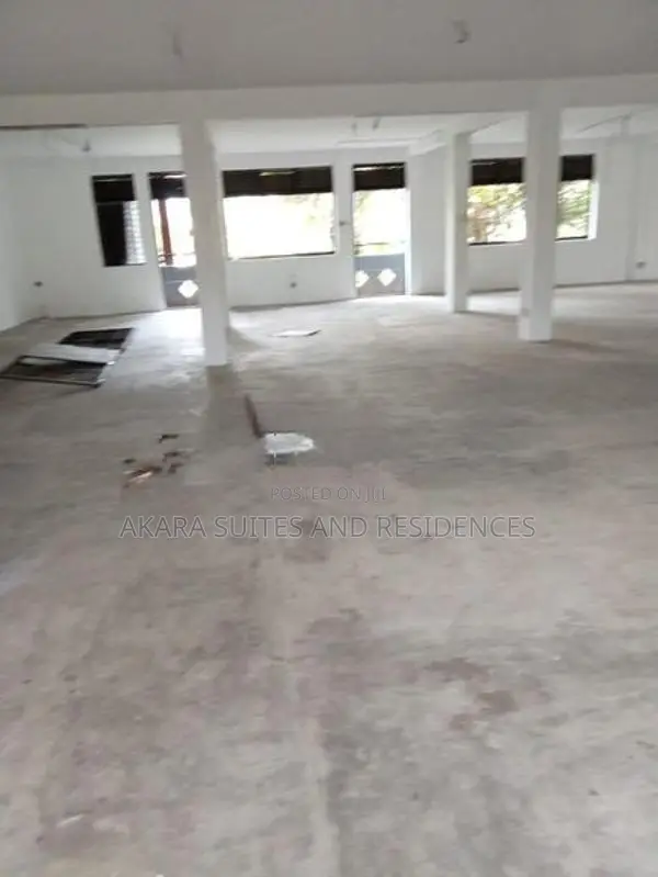 37 Perches - Furnished House for Rent HL53711 Kalubowilla