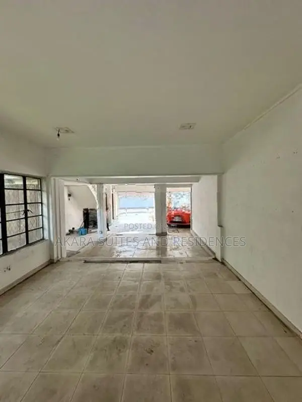 07.5 Perches - Unfurnished House for Sale HL54190 Colombo 08