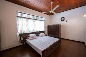 34.1 Perches Unfurnished House for Sale - HL50981 Colombo 13