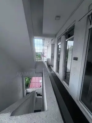 13 Perches - Unfurnished House for Sale HL53341 Colombo