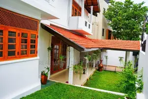 NAWALA : 4-BR (10P) 2-STOREY LUXURY HOUSE FOR SALE
