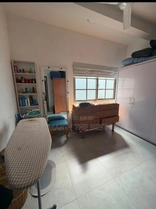 THALAPATHPITIYA : 3-BR (6P) 2-STORY LUXURY TOWN HOUSE FOR SALE