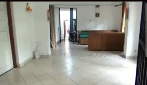 MOUNT LAVINIA : 5-BR (15P) BEACH FRONT BUSINESS PREMISES FOR SALE