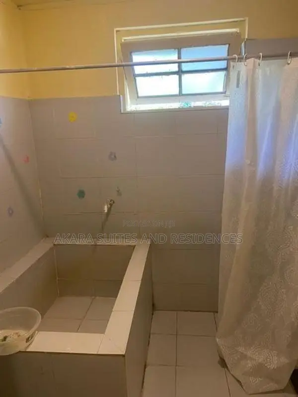 29 Perches - Semi-Furnished House for Sale HL48307 Rajagiriya