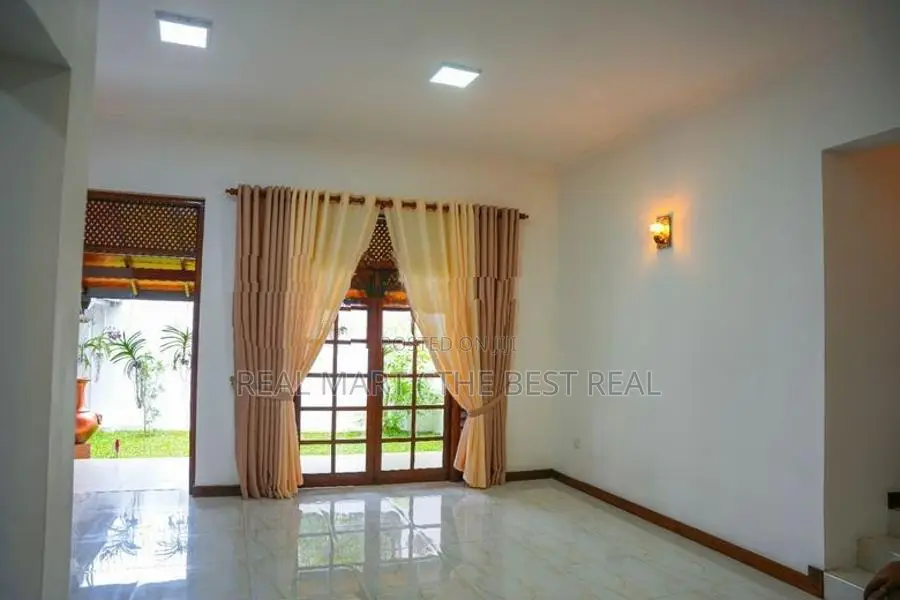NAWALA : 4-BR (10P) 2-STOREY LUXURY HOUSE FOR SALE