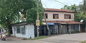 Negombo Periyamulla Commercial Building with 10 P for Sale