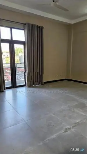 DEHIWELA : 6-BR (7.5P) BRAND NEW 3-STOREY LUXURY HOUSE FOR SALE