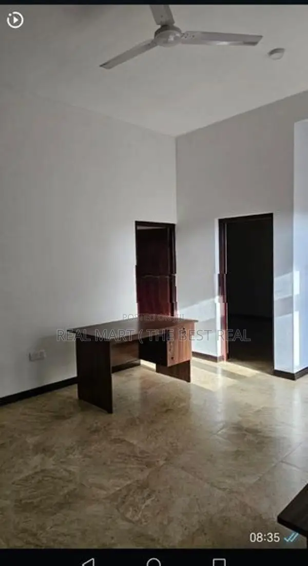 DEHIWELA : 6-BR (7.5P) BRAND NEW 3-STOREY LUXURY HOUSE FOR SALE