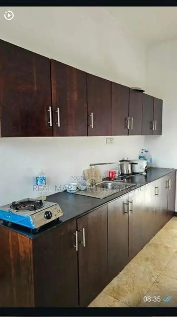 DEHIWELA : 6-BR (7.5P) BRAND NEW 3-STOREY LUXURY HOUSE FOR SALE