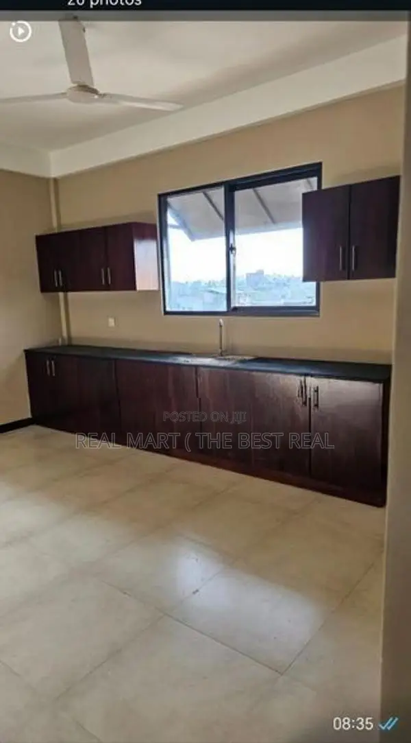 DEHIWELA : 6-BR (7.5P) BRAND NEW 3-STOREY LUXURY HOUSE FOR SALE