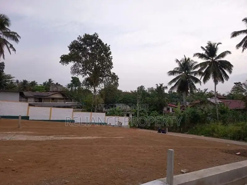Best Location Land for Sale at Homagama