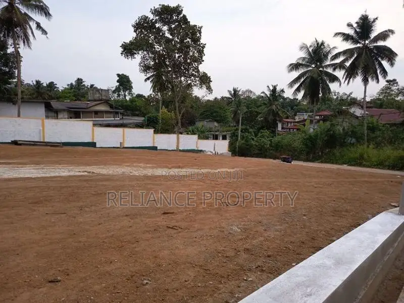 Super Location Land for Sale at Pitipana