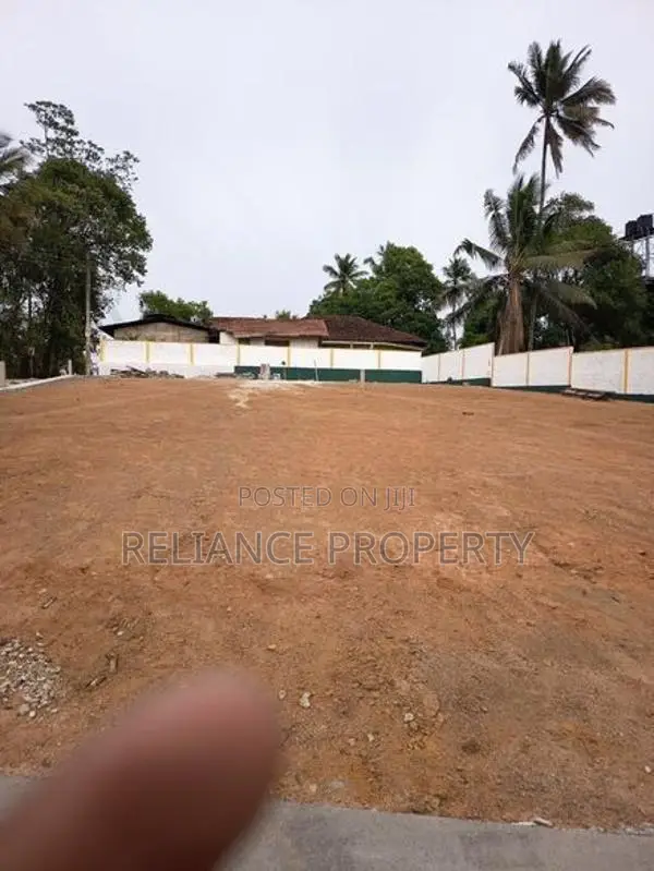 Super Location Land for Sale at Pitipana