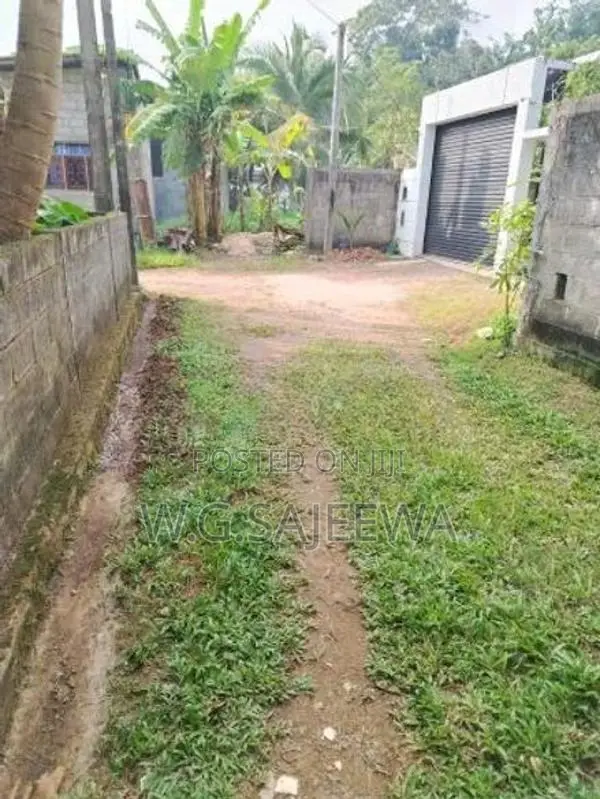 3 Rooms complete house sale in Kandana