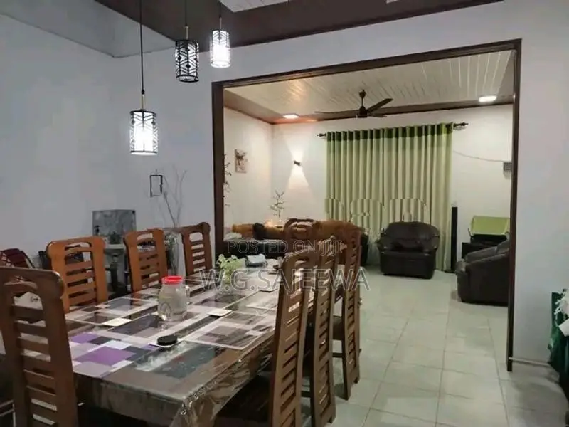 3 Rooms complete house sale in Kandana