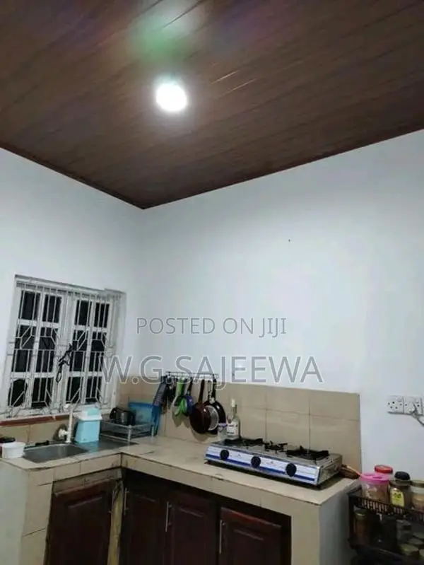 3 Rooms complete house sale in Kandana