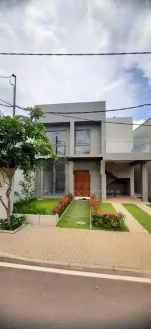 B/new Super Luxury Villa For Sale In Canterbury Golf Resort Piliyandal