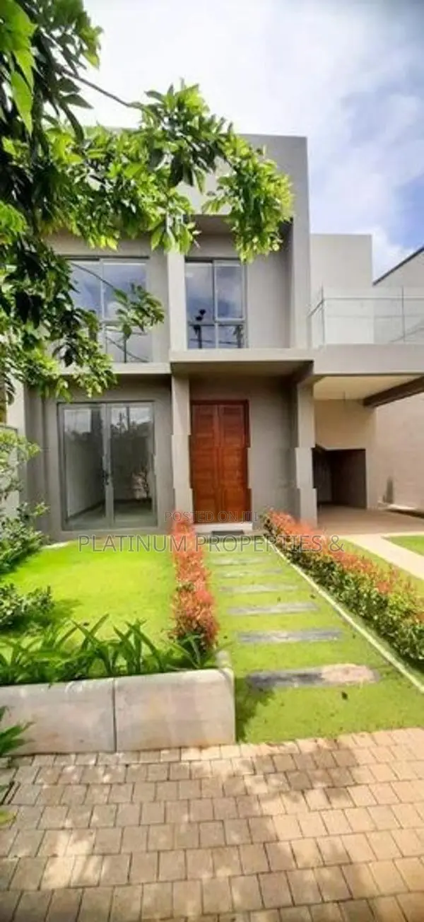 B/new Super Luxury Villa For Sale In Canterbury Golf Resort Piliyandal