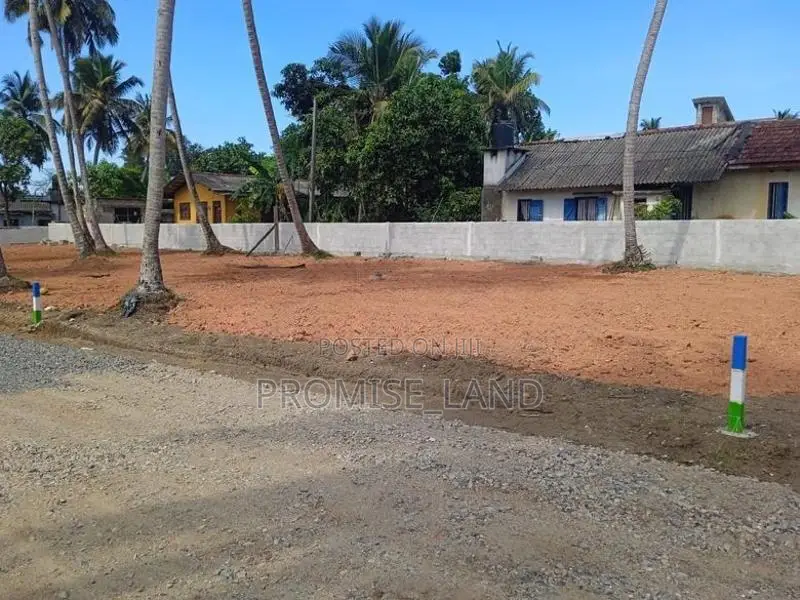 Land for Sale Walana Gamunu Mawatha M20
