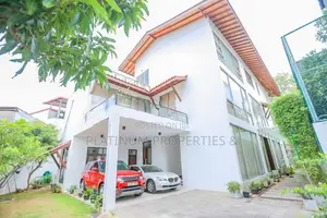 31P Super Luxury 5BR Ultra Modern House For Sale In Heart Of Nugegoda