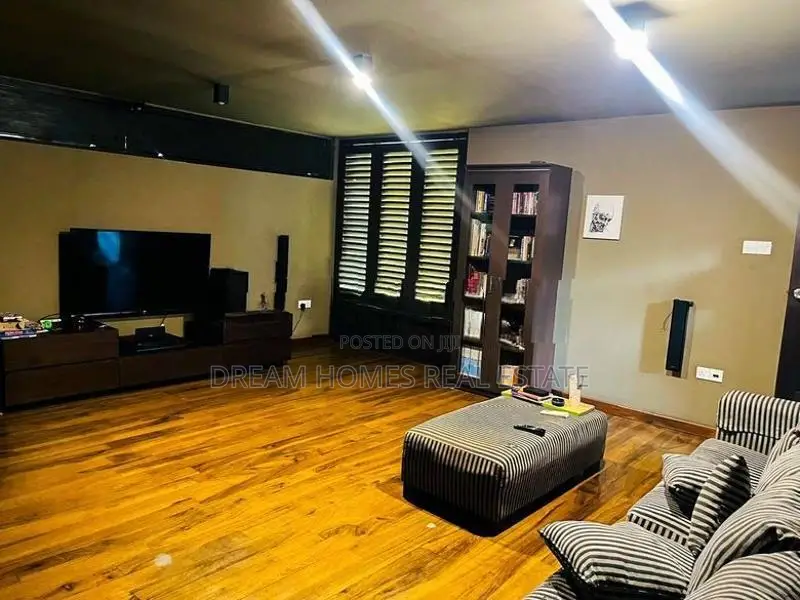 Luxury House with 6 Rental Units for Sale – Maharagama (50 Perches)