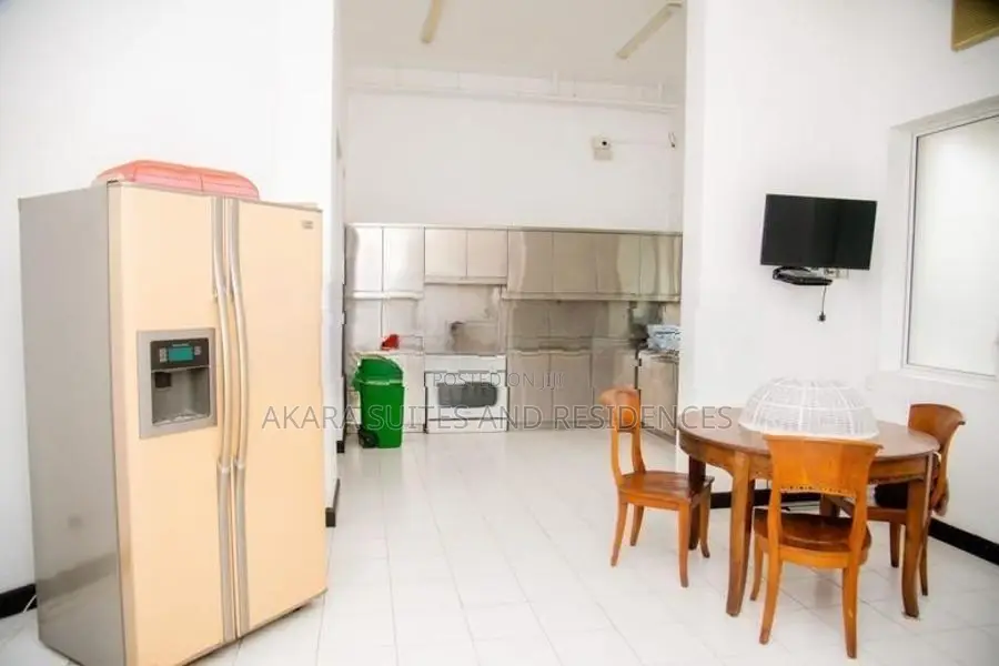 22 Perches - Furnished House for Rent HL38333 Colombo 05