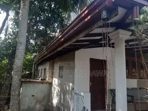 One Story House with Land Polgasowita
