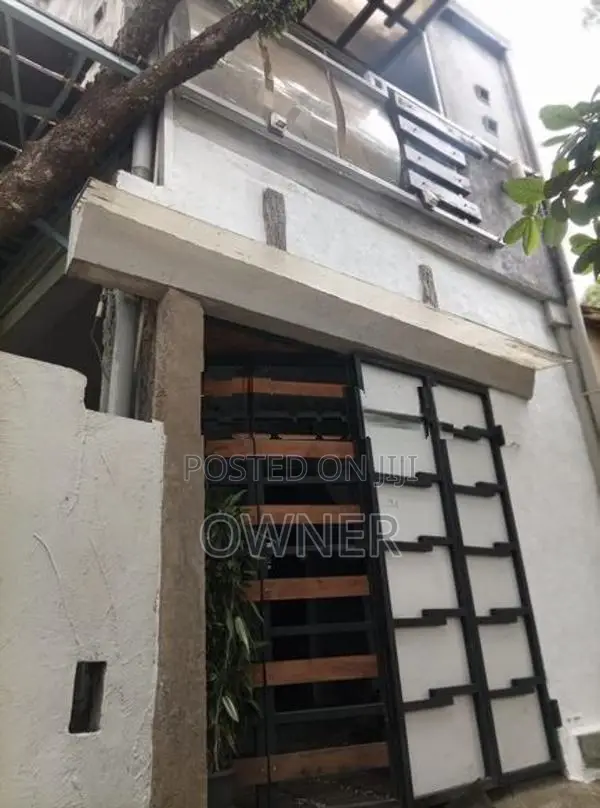 Two Interconnected Rustic House for Sale in Battaramulla