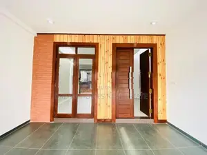 Brand New Luxury Two-Storey Family Home in Athurugiriya