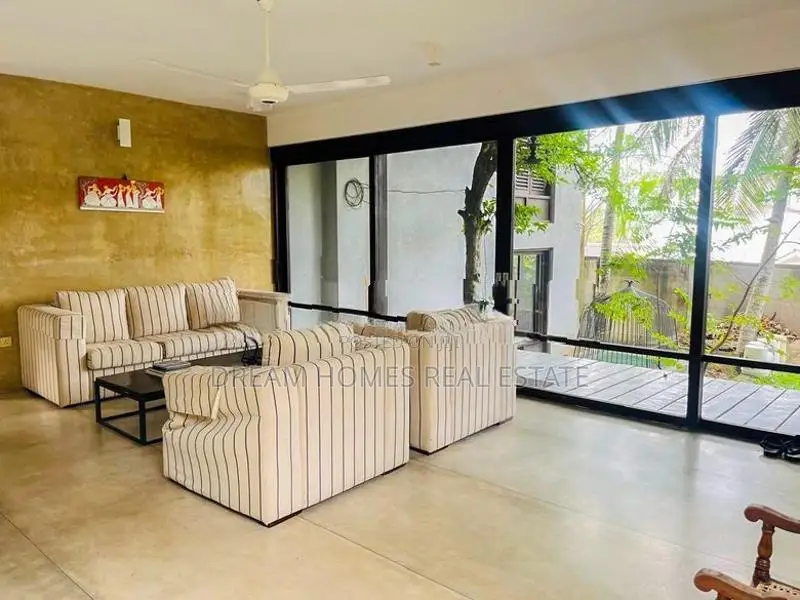 Luxury House with 6 Rental Units for Sale – Maharagama (50 Perches)