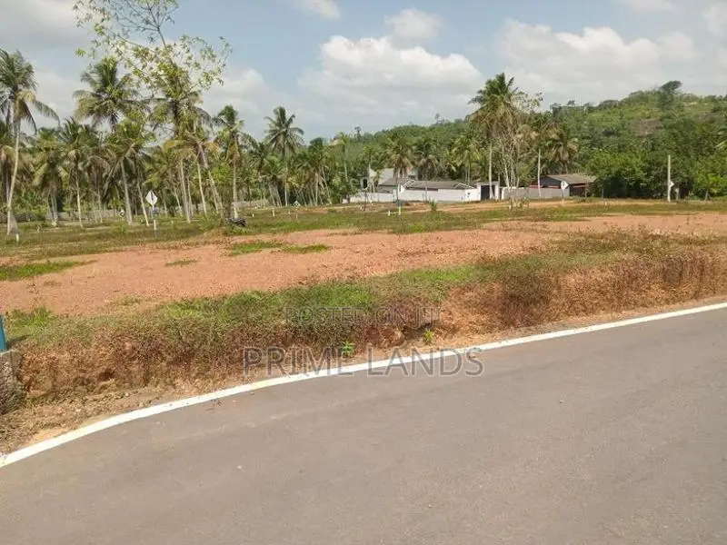 කිරිවත්තුඩුව වටිනා ඉඩමක්