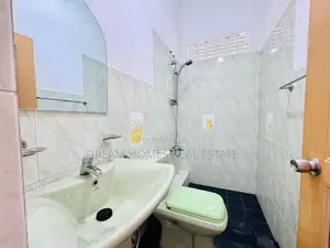 Modern Luxury House with Separate Unit for Sale – Papiliyana
