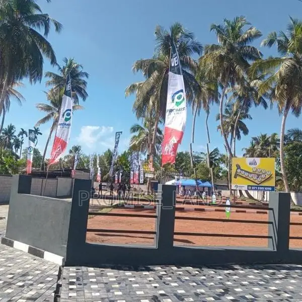 Residents Land for Sale Walana Gamunu Mawatha M20