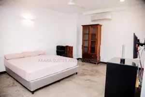 22 Perches - Furnished House for Rent HL38333 Colombo 05
