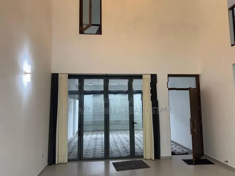Brand New Modern 4-Bedroom House for Rent Battaramulla