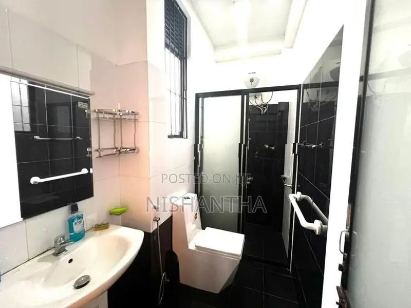 Apartment for Short Term Rent - Colombo 5