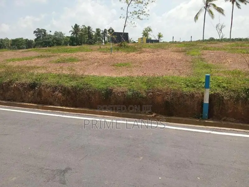 කිරිවත්තුඩුව වටිනා ඉඩමක්