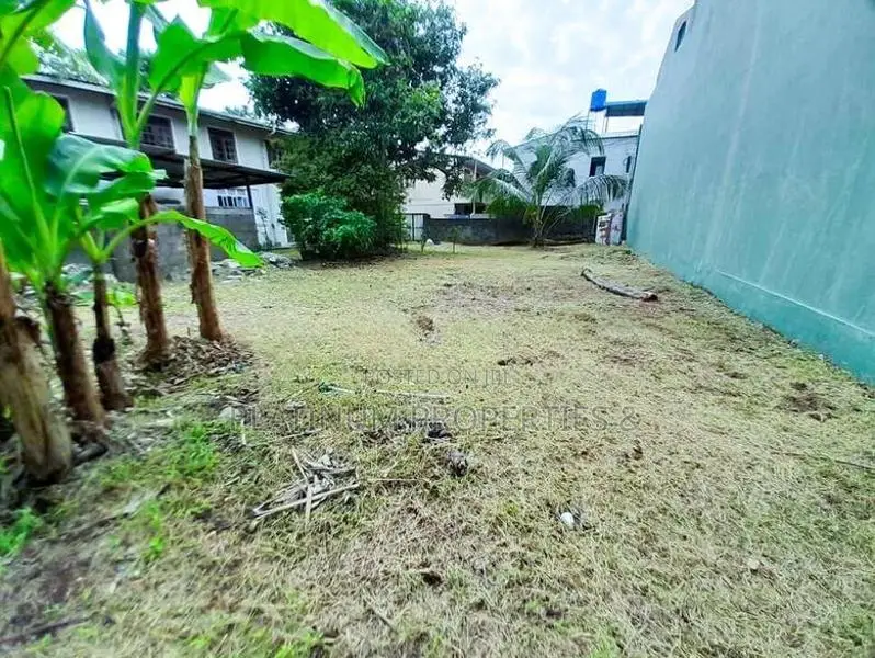 10.95 Perch Exclusive Land For Sale in the Heart of Nawala
