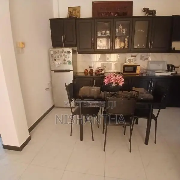 Apartment for Short Term Rent - Colombo 5