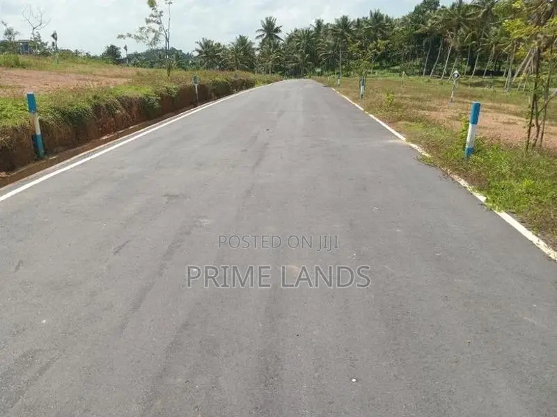 කිරිවත්තුඩුව වටිනා ඉඩමක්