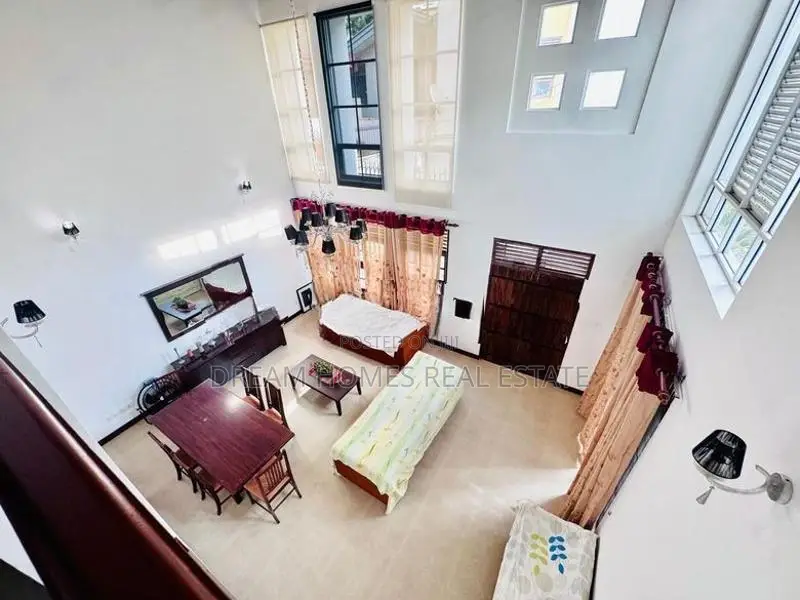 Modern Luxury House with Separate Unit for Sale – Papiliyana