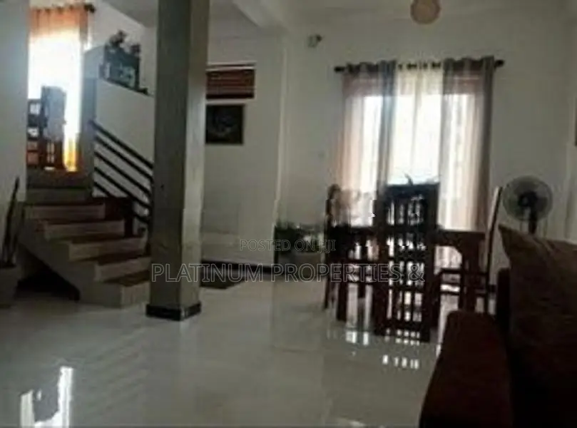 Newly Built Luxury House With Shop Space For Sale In Maharagama Arawwa