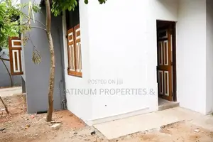 3-Story House /Office Building Is For Rent Boralesgamuwa Raththanapiti