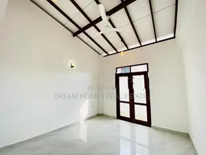 Brand New Luxury Two-Storey Family Home in Athurugiriya