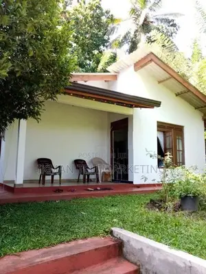 කුණ්ඩසාලේ ප්‍රදේශයෙන් නිවසක් කුලියට දීමට ඇත