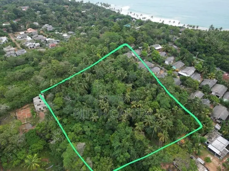 Hiriketiya beach face land plot